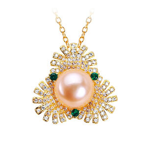 สร้อยคอมุกน้ำจืดแท้ทรงกลมแบนขนาด 10 มม. ชุบทองแท้ พร้อมตัวล็อคแบบเซอร์โคเนีย ดีไซน์จี้สวยหรู - Product Image 5