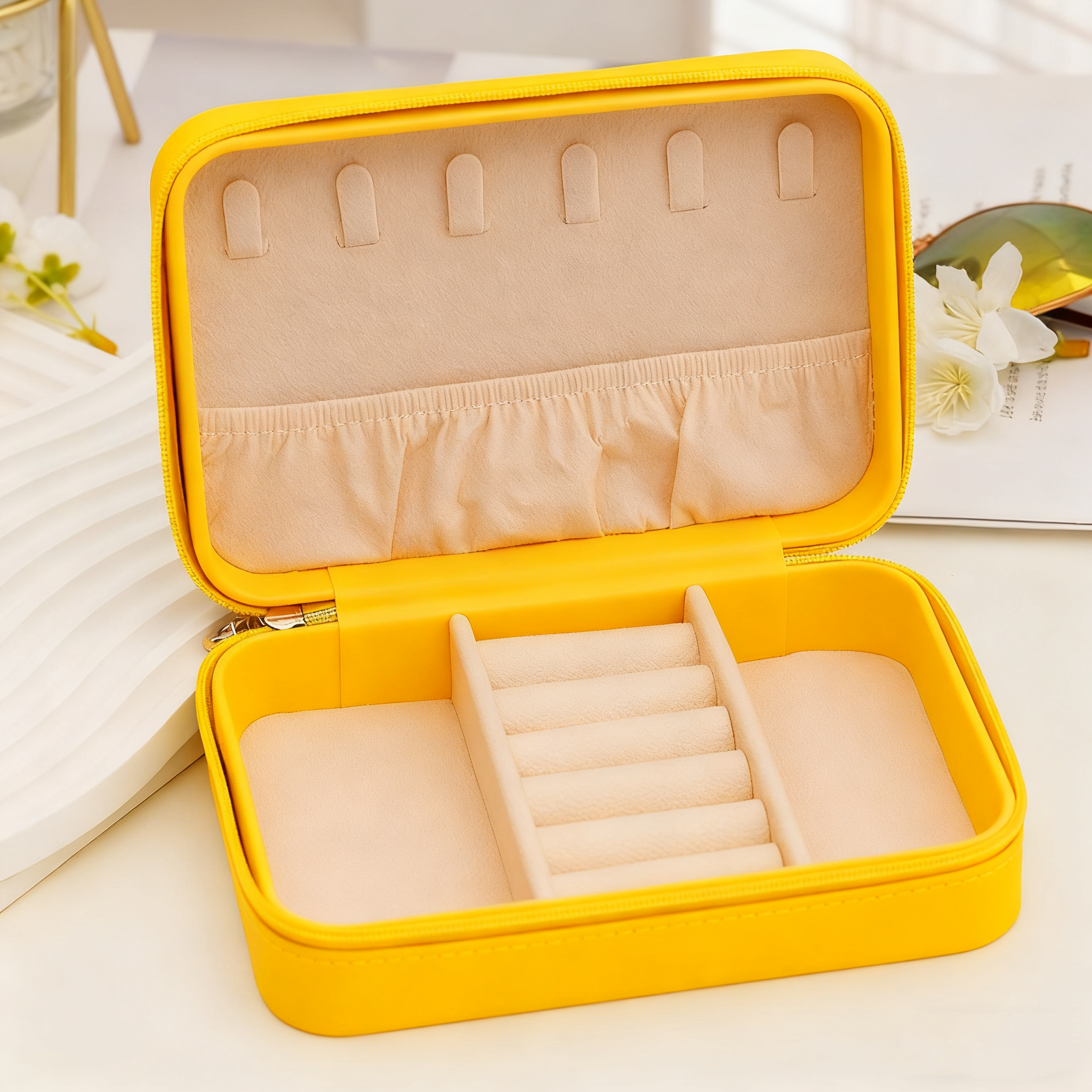 สีเหลือง