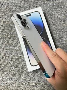 ขายส่งโทรศัพท์มือถือ iPhone <span class=keywords><strong>14</strong></span> <span class=keywords><strong>ProMax</strong></span> <span class=keywords><strong>256GB</strong></span> 5G คุณภาพสูง ของแท้ ปลดล็อคแล้ว พร้อม RAM 6GB รุ่น US - Product Image 4