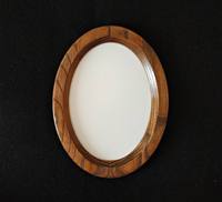 Cadre photo rond en bois massif de luxe fabriqué à la main avec une construction durable au design élégant pour la décoration de la maison