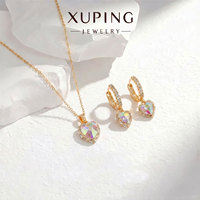 Ensemble de bijoux XUPING en gros : Collier et boucles d'oreilles en cristal synthétique, plaqué or 18 carats, pour femme, tendance et élégant