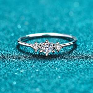 Certifié GRA Bijoux de haute qualité en argent sterling Moissanite Bijoux fins pour femmes Bague en pierres précieuses Usine Personnalisée Vente en gros - Product Image 3