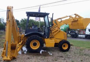 Chargeuse-pelleteuse neuve 2025 de 8 tonnes CLG766A avec godet de 1,2 m3 - Product Image 6