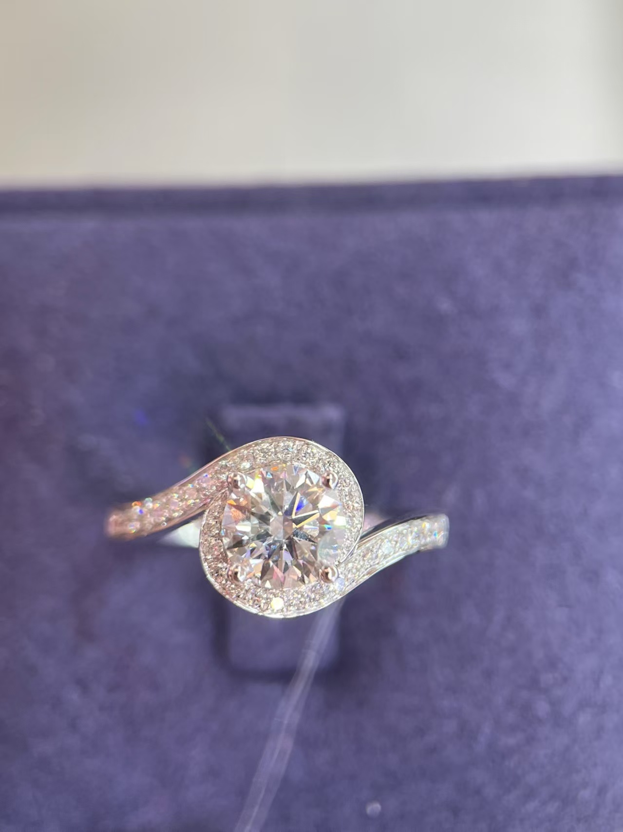Bague en platine 57| 1.03ct+0.206ct