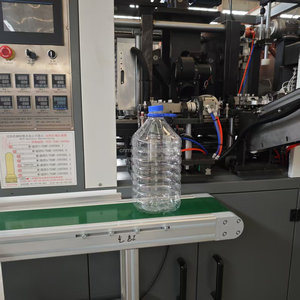 Máquina para Fabricar Botellas <span class=keywords><strong>de</strong></span> Plástico <span class=keywords><strong>de</strong></span> 5 <span class=keywords><strong>Litros</strong></span> con Certificación CE, Totalmente Automática, Controlada por PLC, Servo, 800BPH, Sopladora <span class=keywords><strong>de</strong></span> Alta Calidad - Product Image 3