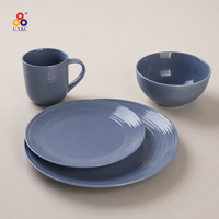 Vaisselle de mariage moderne nordique chine bleu couleur unie conception brillante pas cher en céramique service ensemble de table service durable
