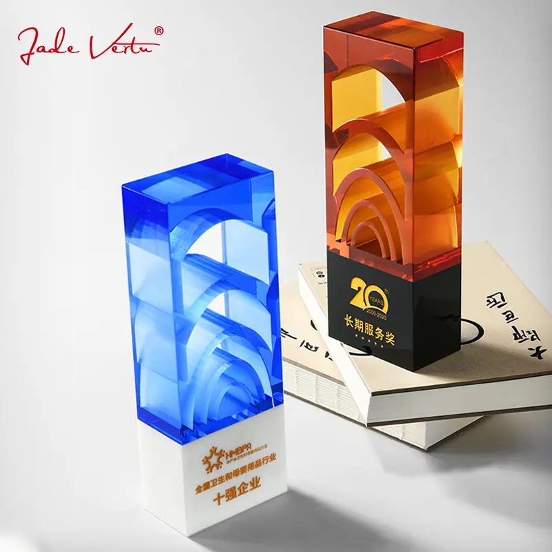 Jadevertu Fabrik preis Mehrere Größen Benutzer definierte Qualität 3D-Gravur Placas trofeo 3d Blank liuli Crystal Trophy Award