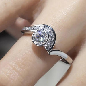 Anillo de Diamantes T0994, Oro Blanco, Corte Brillante Redondo, Diamante Natural, Anillo de Compromiso, Joyería para Mujer, Color G - Product Image 2