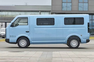 Vente Flash : Bus Navette Électrique d'Occasion Xinyuan E3L 2024 Luxe 6 Places, Autonomie NEDC 201-300km, Batterie LFP, Économique et Pratique - Product Image 2