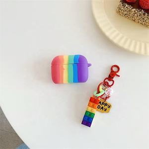 LLavero de silicona con diseño de arcoíris para auriculares, funda de alta calidad para <span class=keywords><strong>Airpods</strong></span> 1 <span class=keywords><strong>2</strong></span> <span class=keywords><strong>pro</strong></span> - Product Image 2