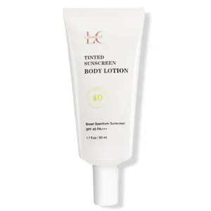 Krim Label pribadi bebas UV melindungi Glowing Vitamin C Zinc Mineral SPF 50 Losion Tabir Surya berwarna krim layar matahari tubuh OEM