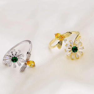 Anello Aperto a Forma di Ape e Girasole Scintillante per Donne, Gioiello da Dito Unico e alla Moda - Product Image 3