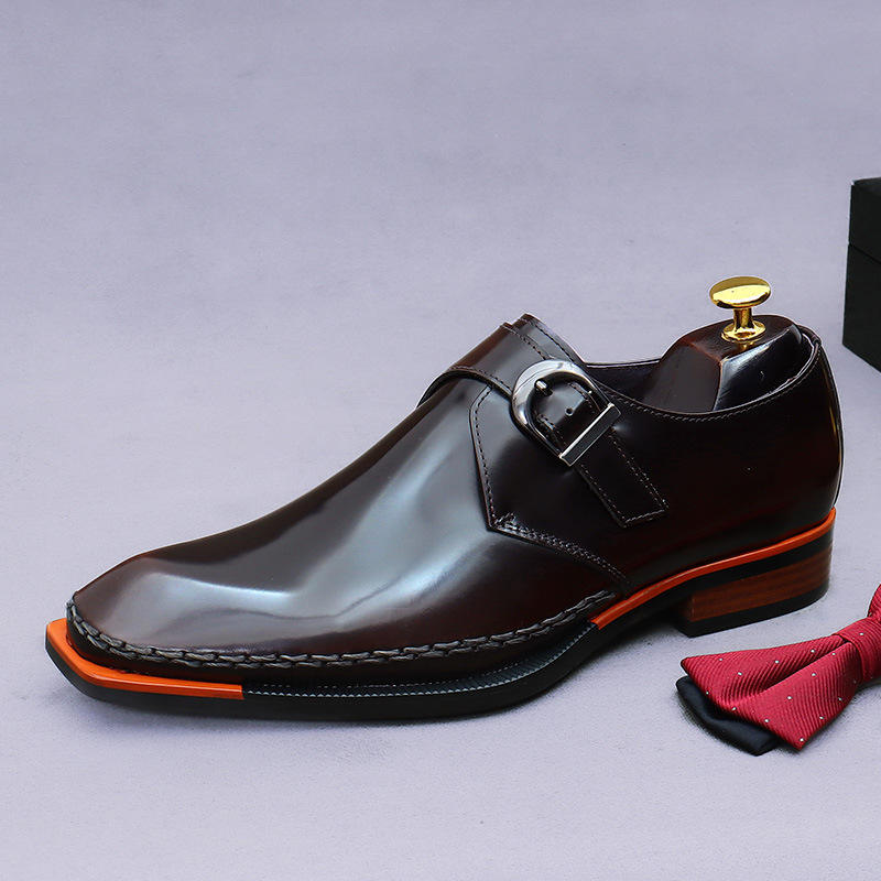 สีน้ำตาล