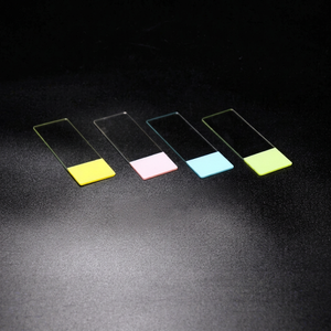 Lames de microscope en verre dépoli, colorées et soyeuses, traitées par charge positive et à surface hydrophobe - Product Image 1