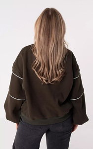 Maßgefertigter OEM Damen Crop-Hoodie in Dunkelbraun |   Übergroßer Pullover mit Buchstaben-Stickerei für Gemütlichkeit, Kuschelgefühl & Mühelosen Alltag Hoodie - Product Image 5