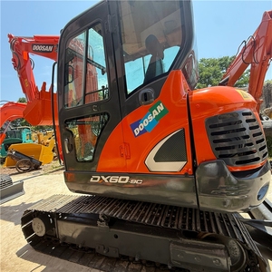 Pelle sur chenilles Doosan DX60 6 tonnes d'occasion en bon état Petite pelle de construction DX60 Doosan à vendre - Product Image 3
