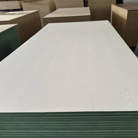 Panneau MDF résistant à l'humidité en mélamine, noyau vert HMR, panneau E0 E1, qualité meuble, feuille de bois décorative pour armoire