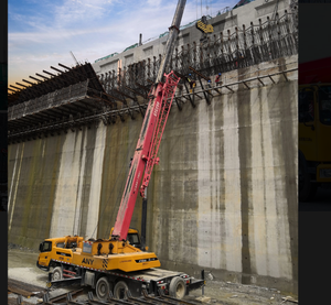 Longueur du bras de 28,1 <span class=keywords><strong>m</strong></span>, capacité maximale de 12 t. Grue de camion STC120T4 à capacité de levage élevée - Product Image 4