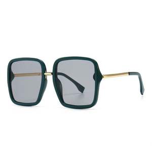 Lunettes de soleil carrées surdimensionnées à la mode avec logo personnalisé, vente chaude, UV400, blanches, pour femmes - Product Image 6