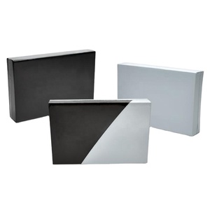 Cina produttore <span class=keywords><strong>bianco</strong></span> opaco <span class=keywords><strong>bianco</strong></span> latte <span class=keywords><strong>nero</strong></span> <span class=keywords><strong>Film</strong></span> poliolefina POF pellicola termorestringente - Product Image 4