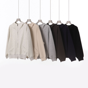 Sudadera con capucha con logotipo personalizado para hombre Sudadera con capucha lisa y bolsillo con cremallera múltiple Abrigo deportivo e informal para hombre - Product Image 2