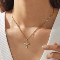 Collier pour femme avec pendentif croix carré brillant et chaîne NK, en zircon, accessoires tendance et avant-gardistes, vente en gros TGXL14797