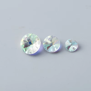 Venta al por mayor agujero lateral multi-Sección tridimensional gota de agua colgante de cristal redondo AB Color cuentas sueltas hechas a mano - Product Image 4