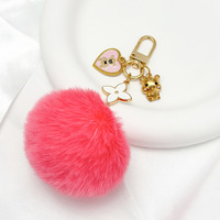 Porte-clés mignons avec pompons, porte-clés boule rose, chaînes perlées, sangles, pendentif trèfle à quatre feuilles, breloque ours pour téléphone, porte-clés moelleux