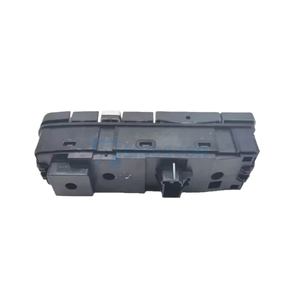 Hoogwaardige zware vrachtwagenonderdelen 21196870 14050087 FH/FM Power Master auto raamhefbedieningsschakelaar voor Volvo - Product Image 1