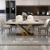 Mesa de Comedor Rectangular Contemporánea con Tapa de Piedra Sinterizada y Base Cruzada Dorada de Metal, Muebles Modernos para el Hogar