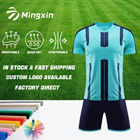 Maillot de football homme grande taille bleu/noir avec impression du logo et du nom de l'équipe – Collection 2025-2026 – Vente Flash