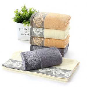 Serviettes en coton vintage brodées en gros pour la maison ou l'hôtel, absorbantes, pour salons de beauté - Product Image 4