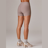 Short de sport personnalisé pour femmes Short de yoga chaud pour cyclisme Short de motard 4 "à taille haute pour femme absorbant la sueur