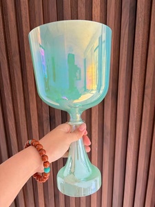 Calice chantant en cristal de quartz vert vitalité premium personnalisable par Yimei pour la guérison sonore et la méditation - Product Image 2