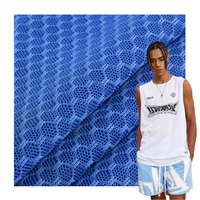 Tissu en maille 3D perforé imprimé 100 % polyester 380 g/m² pour baskets et vêtements de sport d'extérieur pour filles