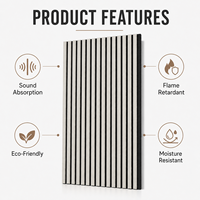 Panneau acoustique à lattes MORLENX en MDF finition grain de frêne blanc avec feutre noir insonorisant pour studio et bureau