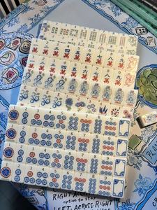 Mahjong Florentine Moderno in Acrilico per Quattro Giocatori, Edizione di Lusso, Disponibile per Preordine e Spedibile in Qualsiasi Momento. - Product Image 1