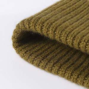 Bonnet en laine 100 % de luxe pour femme, couleur unie, tricoté, idéal pour l'hiver et les voyages (vente en gros) - Product Image 6