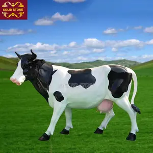 Factory customized garden decoration exquisite Hand carved life size fiberglass cow statues