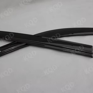 Accessoires de voiture de la marque KQD, déflecteur de fenêtre latérale en carbone 3D, pare-pluie pour Toyota Hilux Revo 2021-2022 - Product Image 4