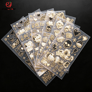 Pegatinas transparentes góticas de bosque de espinas verde oscuro, hojas de calcomanías impermeables con calaveras, flores y corazones para equipo de exterior, botellas de agua y coches - Product Image 1