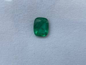 Piedras de Esmeralda Natural con Corte Esmeralda MM |   Paquete de Gemas Verdes Calibradas Pequeñas para Joyería, Peso en Quilates - Product Image 6