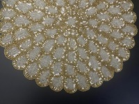 Set de table de luxe fait main en perles florales personnalisées, or et blanc, diamètre 450 mm, épaisseur 5 mm