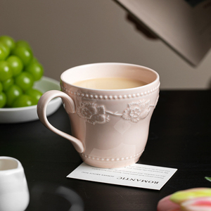 New Product Strawberry Embossed Ceramic Mug Vintage Coffee Cup Elegant Tea Mug - Product Image 4