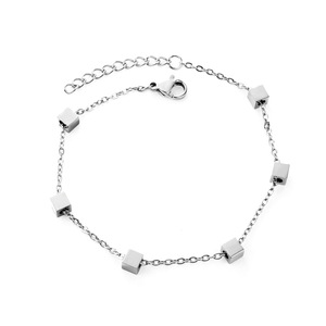 Bracelet en acier inoxydable en forme de cœur pour femmes, plaqué or 18 carats, bijoux simples et élégants, cadeau tendance - Product Image 4
