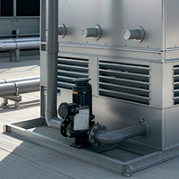 Tour de refroidissement à circuit fermé à flux combiné de grande taille pour l'extérieur, avec ventilateur motorisé et construction métallique, pour système de traitement thermique d'usine industrielle