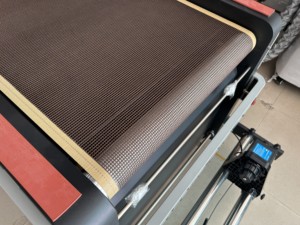 Machine automatique de secouage et de séchage de poudre DTF de 60 cm pour <span class=keywords><strong>imprimante</strong></span> 4 têtes avec commande par bouton mécanique - Product Image 4