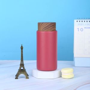 Bouteille Isotherme en Acier Inoxydable Écologique Sans BPA de 260 ml avec Couvercle Effet Bois pour Entreprises, Étudiants et Couples - Product Image 4
