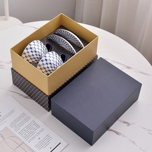 Nouveau modèle de tasse et soucoupe en porcelaine motif abeille européenne avec bord doré - Product Image 3