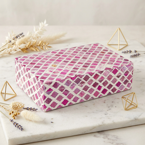 Caja de Joyería Artesanal Ecológica con Incrustaciones de Resina India, Estilo Artístico y Romántico, Modelo FAIZA CRAFT, Diseño con Múltiples Detalles - Product Image 1